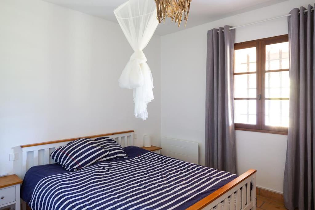 Mas Provencal De 120M2 En Camargue, Avec Piscine Et Parking Inclus, Ideal Pour Des Vacances 阿爾勒 外观 照片